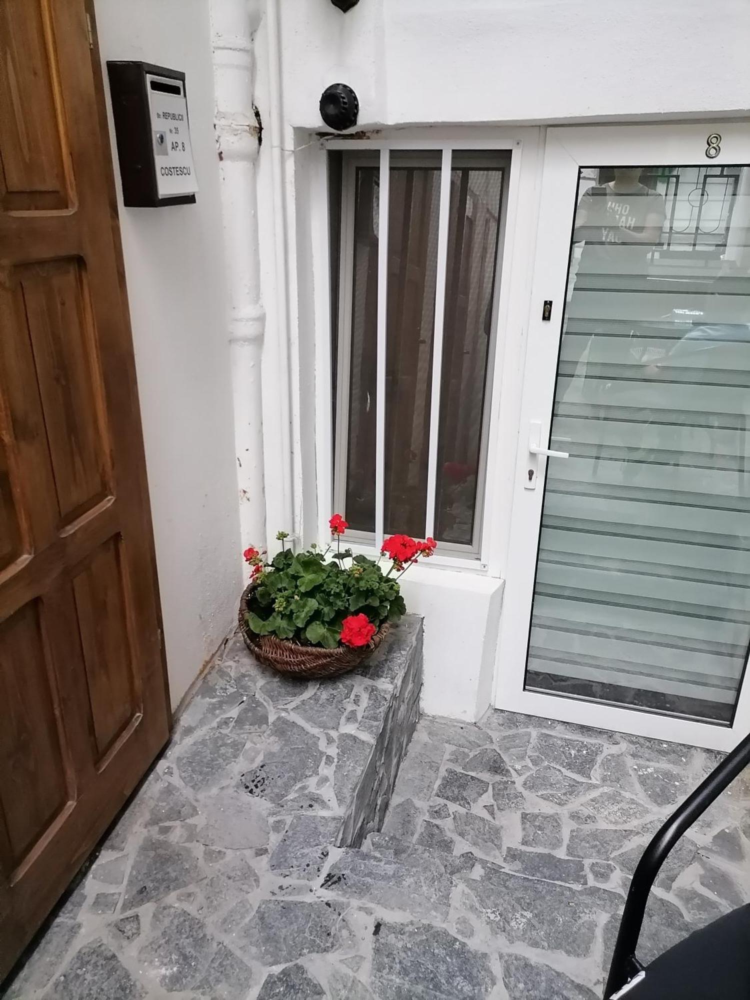 Republicii Rustic Apartament In Brasov City Center Екстериор снимка
