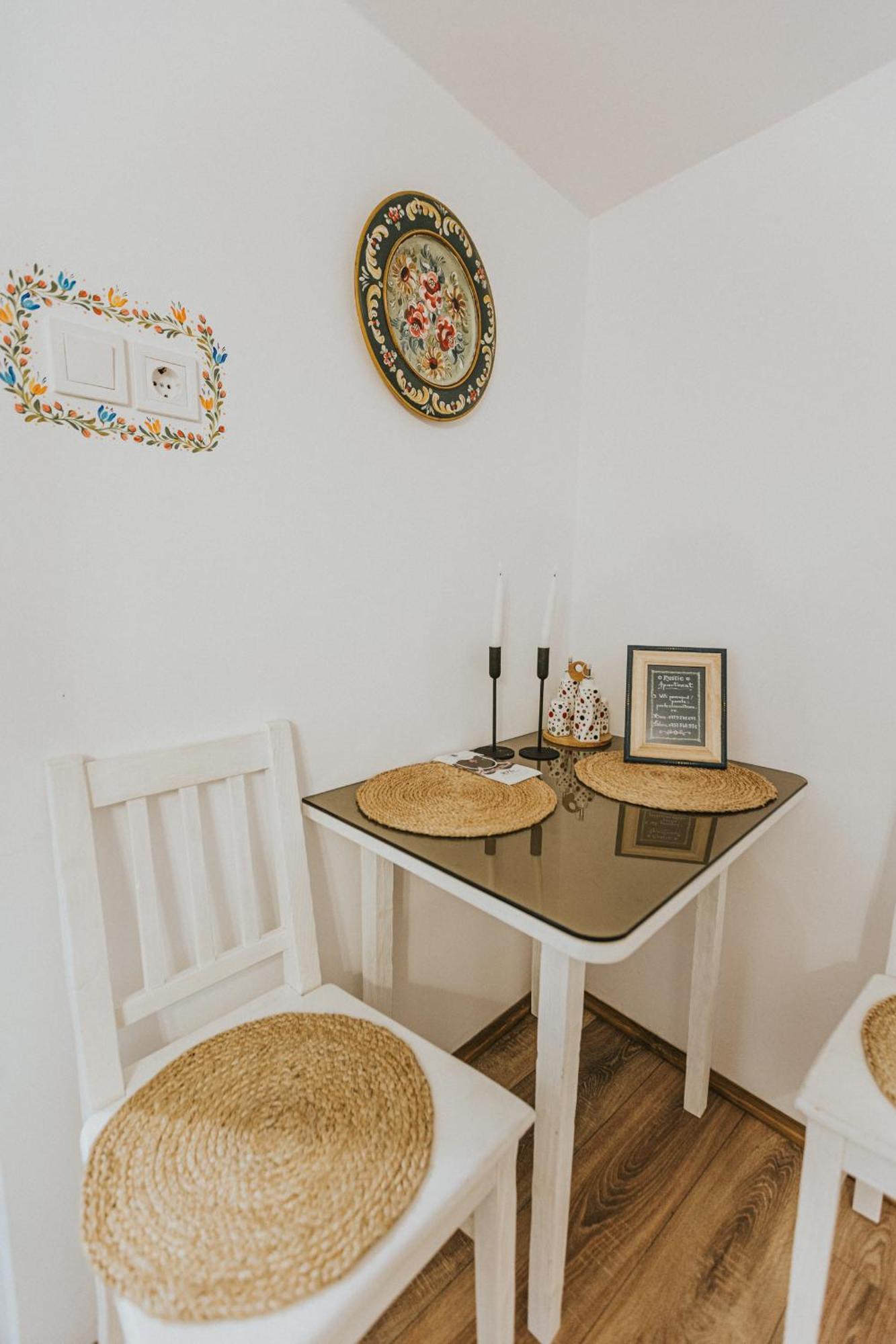 Republicii Rustic Apartament In Brasov City Center Екстериор снимка