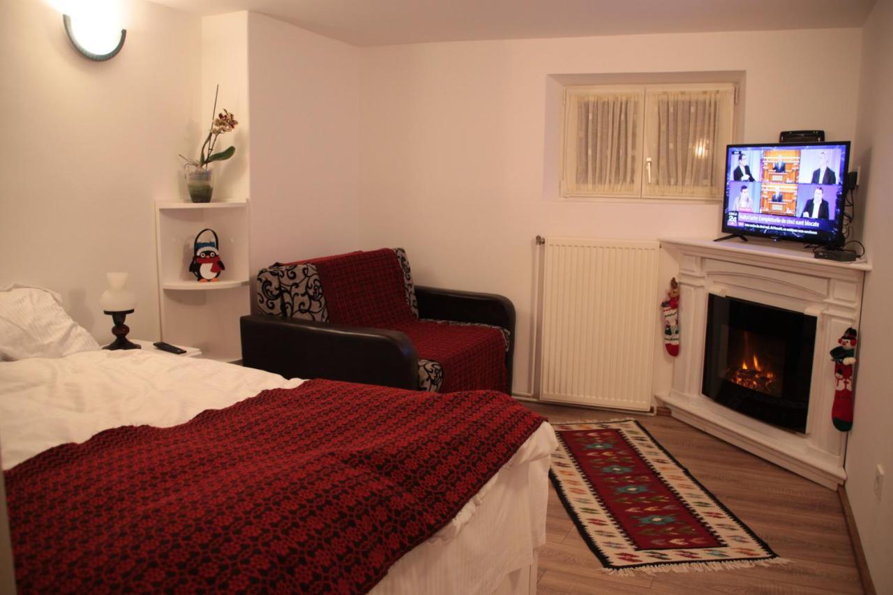 Republicii Rustic Apartament In Brasov City Center Екстериор снимка